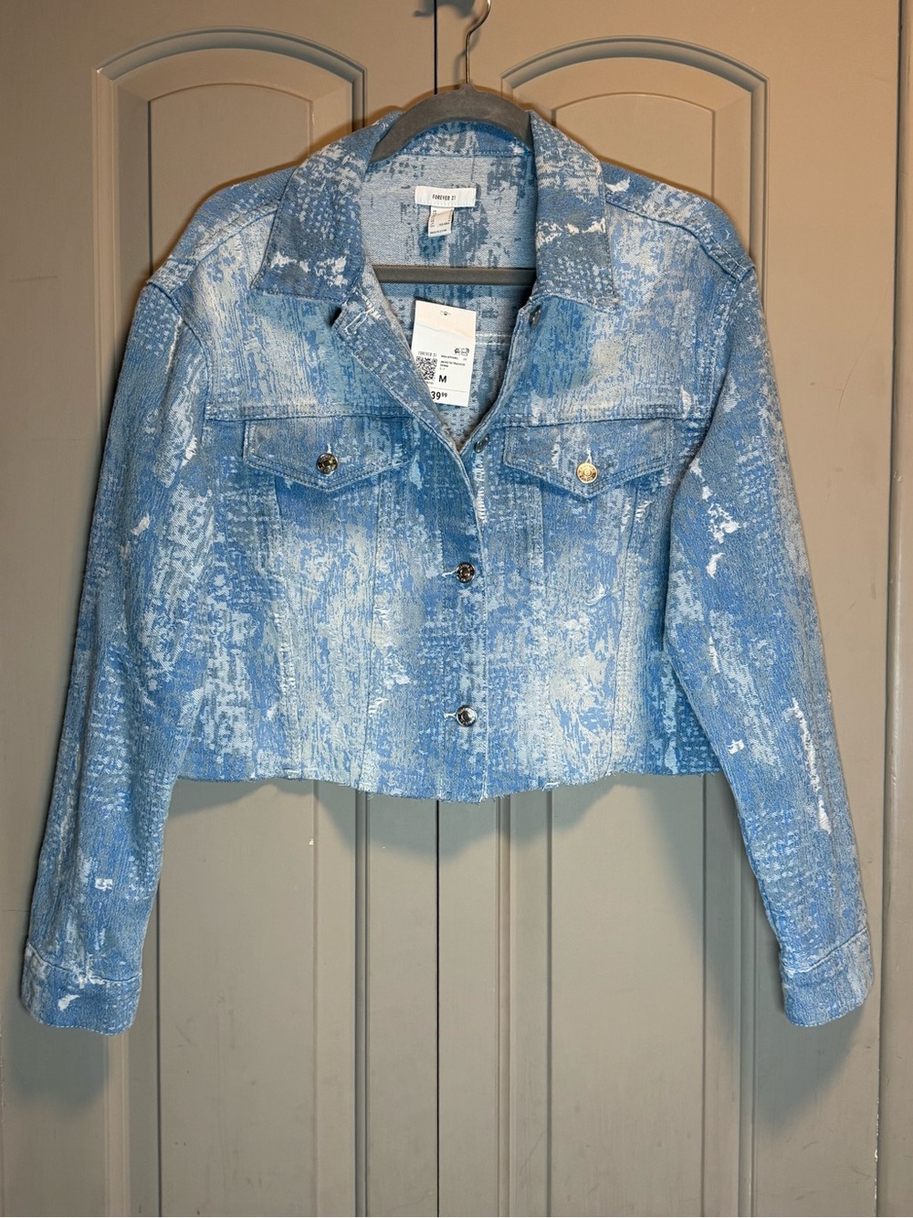 Forever 21 Light Blue Distressed Cropped Denim Jacket